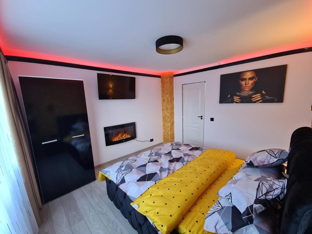 شقة Diamonds House 2 Lupeni  المظهر الخارجي الصورة
